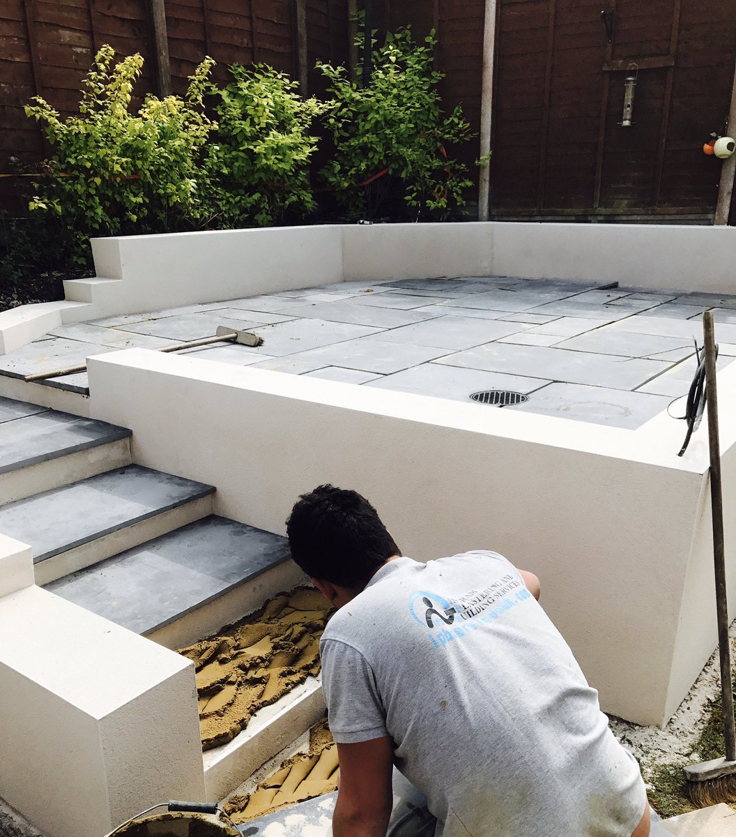 Ingrambms's tweet image. #KRend #building #landscaping #gardenersworld #ipbservices 🏡☀️🔨