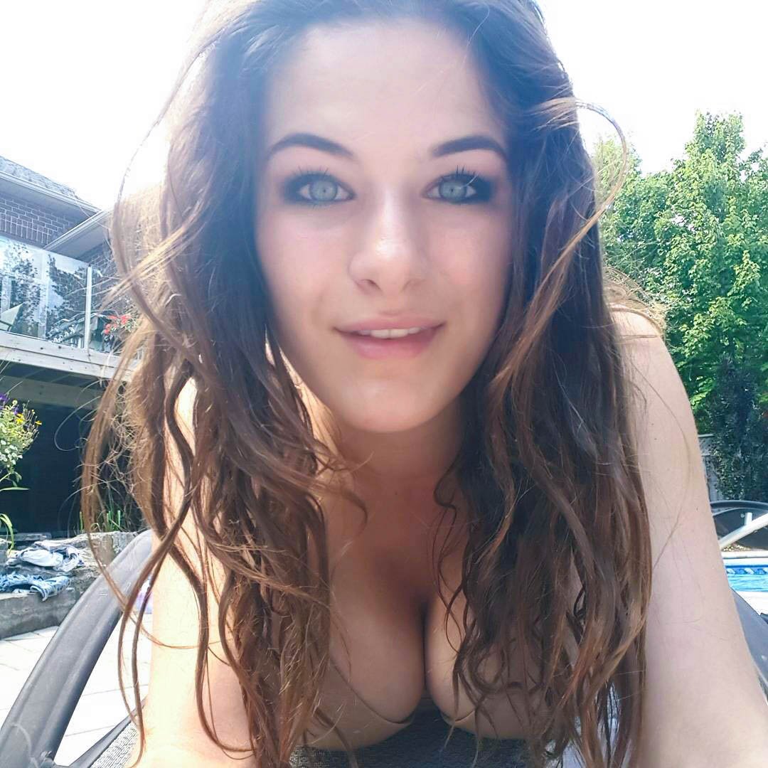 LammOneida's tweet photo. RETWEET <3  
-
#socute #attractive #babe #fashion #lipstip https://t.co/icKQfs8gI6