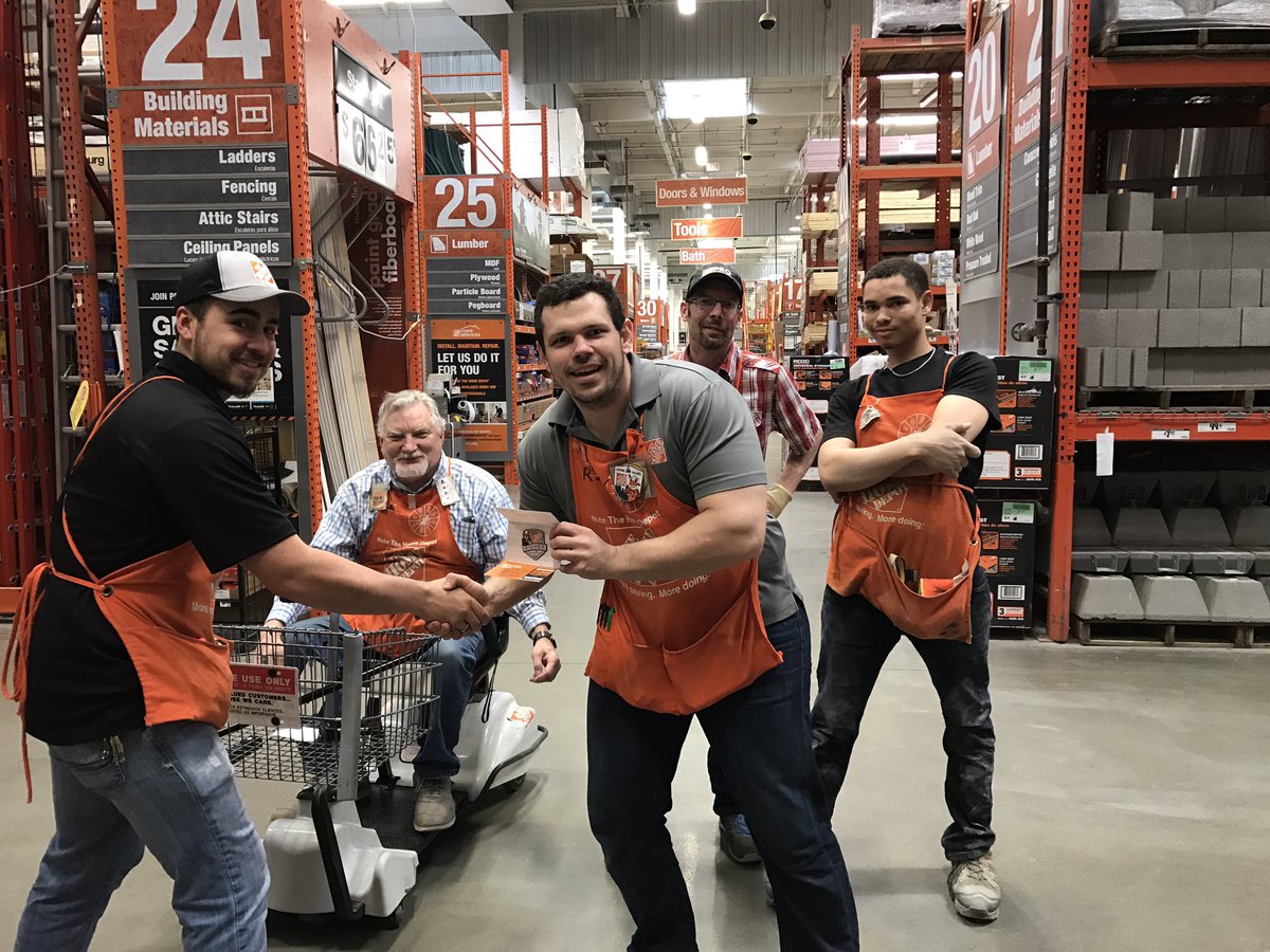 MrDonnieErb's tweet photo. Rick just went silver!!! Awesome job! Hard work pays off! #makeitanevent #reachingmilestones @thd4705 https://t.co/veQ9Ok88Y5