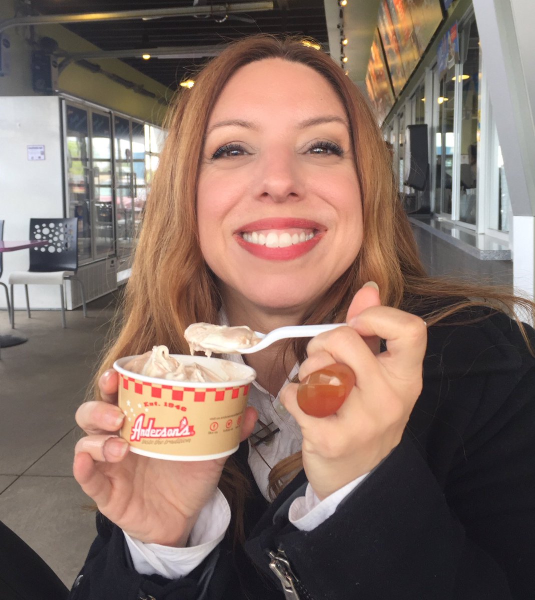 Lisa_Anselmo's tweet photo. She's happy! Back in #Buffalo eating my favorite custard: Anderson's! #booktour #myparttimeparislife @roastbeefkimmel https://t.co/sp48yINOXX