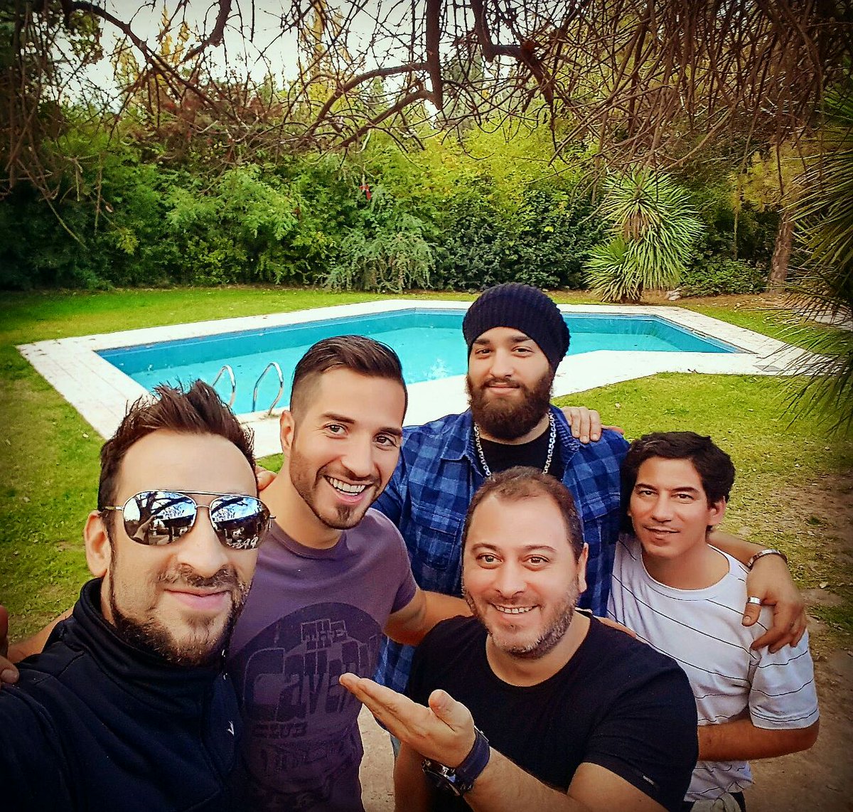tititofernandez's tweet photo. Asado con la banda.. @AleSuvire Domingo de relax! https://t.co/TZgOCLDH5D