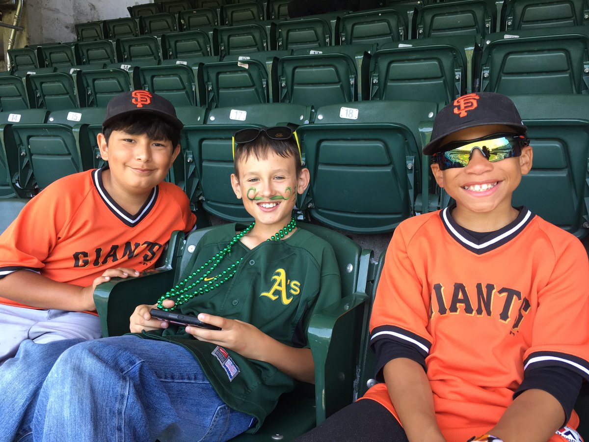 ericbetts's tweet photo. #AtTheColiseum #RootedInOakland https://t.co/KN3rk2O8QE
