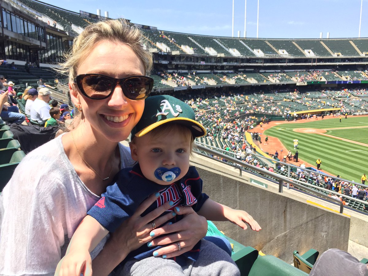 kholly's tweet photo. #AtTheColiseum https://t.co/5TSDNs1RrB