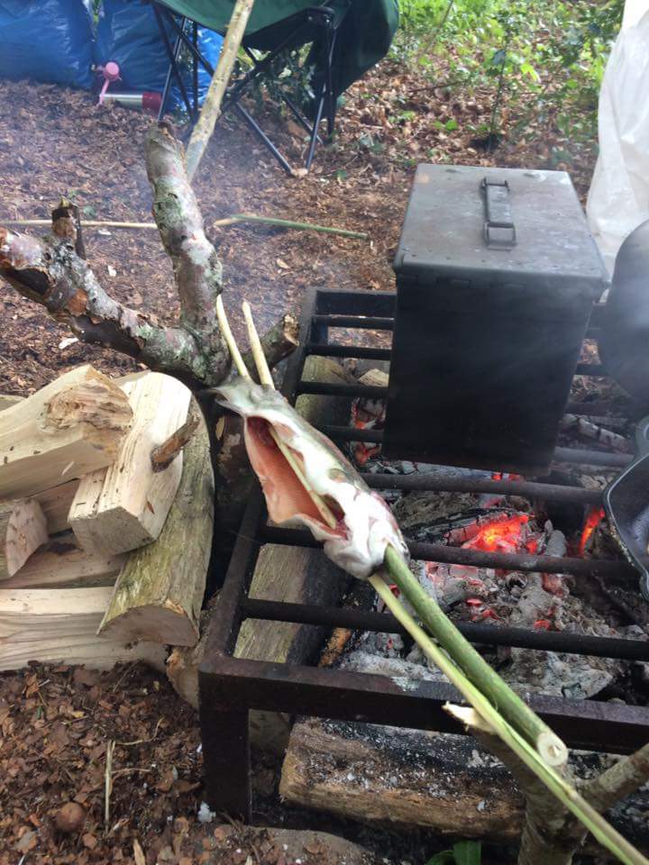 CopperGuide28's tweet photo. Tarp shelter,Camp craft &amp; Cooking methods https://t.co/NBZO4Gze1f