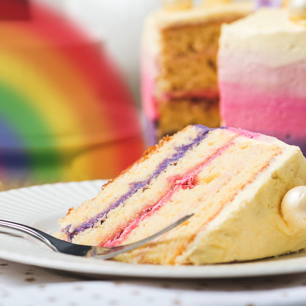 CakeAcademyBake's tweet photo. There's no pot of gold here but this #cake is beautifully moist #desserts #cakes #spongecake #rainbow https://t.co/v7pv6UJxc2 https://t.co/4q1lHDN1qk