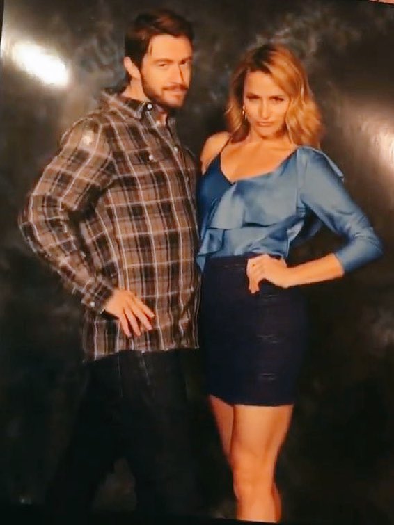 MarineMrn5's tweet photo. Partners in crime ❤️ #Robtel #RTTH #Sophia https://t.co/qriK860I7F