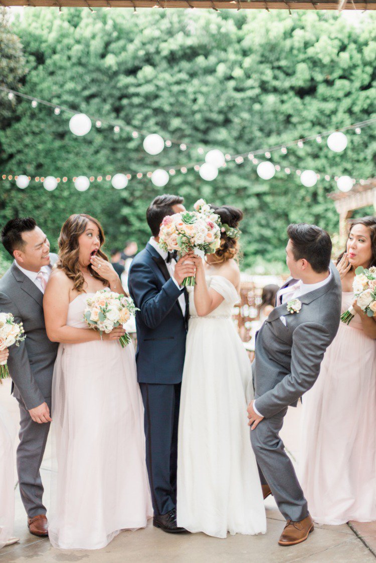 weddingchicks's tweet photo. Blush and Peach Rustic Romance Wedding https://t.co/uUKWxDL47c https://t.co/FtaKVHAC3u