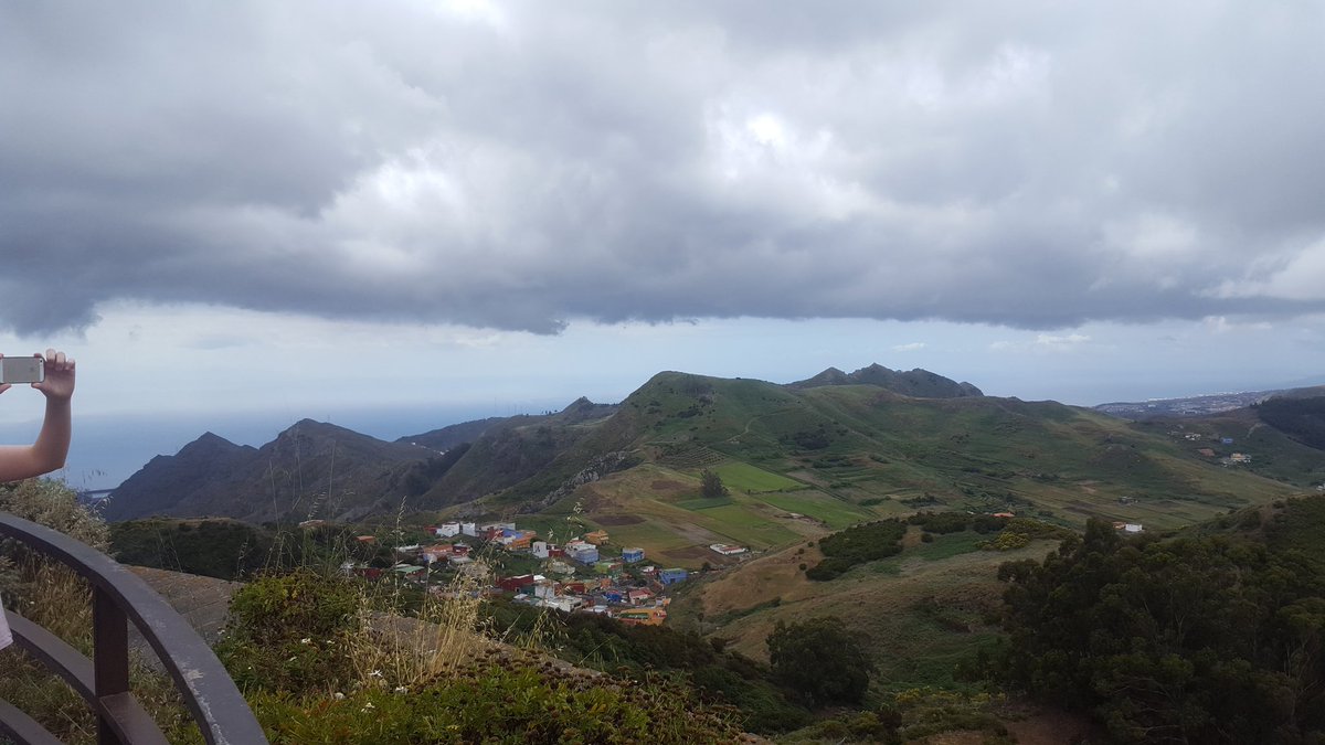BleuFishML's tweet image. Some great looking walking country in the North East of Tenerife #TropicAdventure #BleuFishAbroad