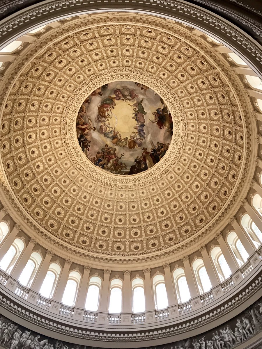 MrsJRedding's tweet photo. Bus 2 - Day 3: Capitol tour and Arlington Cemetery. #dc79_2017 #LearningFSD79 @Mrs_Poglayen @KristaWinkelman @SYmathprobs https://t.co/5faCl7dEQP