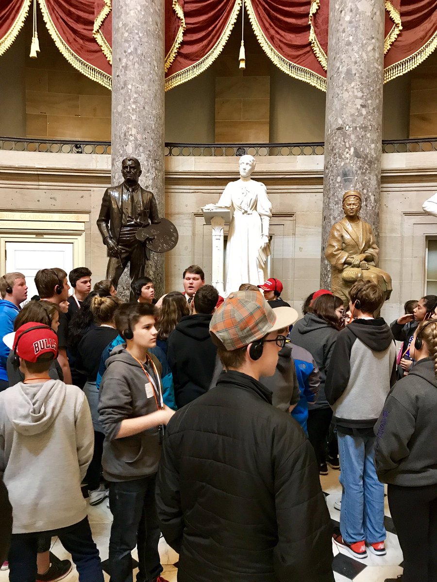 MrsJRedding's tweet photo. Bus 2 - Day 3: Capitol tour and Arlington Cemetery. #dc79_2017 #LearningFSD79 @Mrs_Poglayen @KristaWinkelman @SYmathprobs https://t.co/5faCl7dEQP