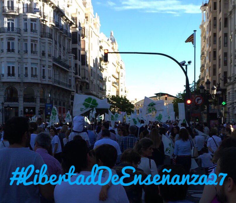 JCcaballeroM's tweet photo. La educación de los hijos la deciden los padres. #Libertad frente a la imposición y el sectarismo del Consell #libertaddeenseñanza27 https://t.co/UXBceJAxwI