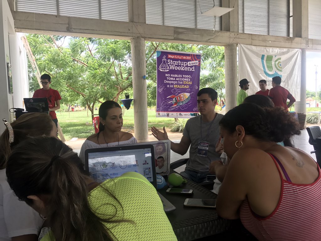 Adrymatallana's tweet photo. Equipos ajustando soluciones para la región #SWCol #SWArauca @ucooperativaiba @UCooperativaAra #Arauca #OrgulloColombiano https://t.co/KpHEqC1lxw