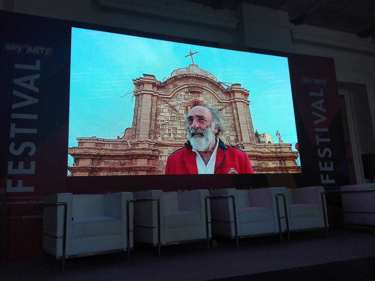 Irene_lbrt's tweet photo. #alessandrohauber  tra i protagonisti del documentario "Ho perso il cunto" 
#skyartefestival #documentary #ruralhack #mimmopaladino #artist https://t.co/dos7y9pAIv