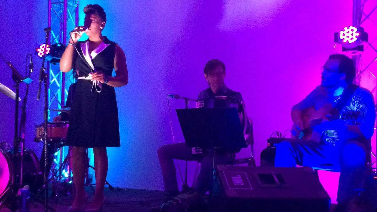 .<a href="/mcall/">The Morning Call</a> REVIEW Jeff 'Tain' Watts, <a href="/andymilnemusic/">andymilnemusic</a> make intimate <a href="/AllentownJazz/">Allentown JazzFest</a> Fest day at <a href="/AtownArtMuseum/">Allentown Art Museum</a> sound big bit.ly/2pjI6ZS