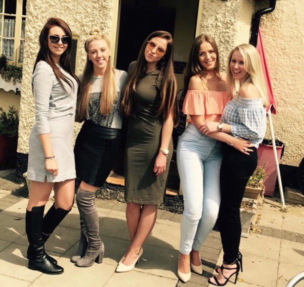 libbymurphy_x's tweet image. Family 💗