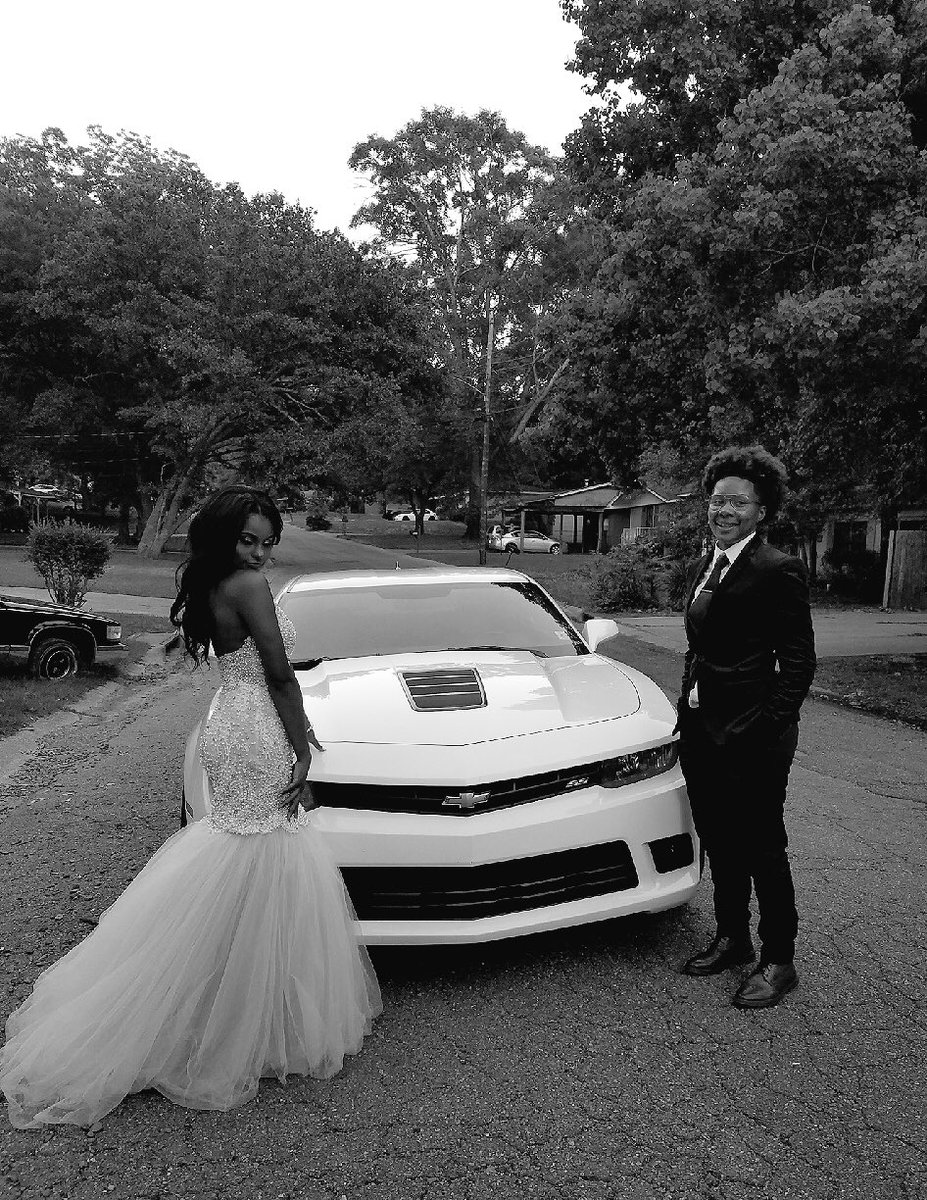 QueennDenisee's tweet photo. And this was why we told you guys to wait .. #allHAILtheHill #2185reasonswhy #jimhimprom #lastprom https://t.co/GuFq3KjluG