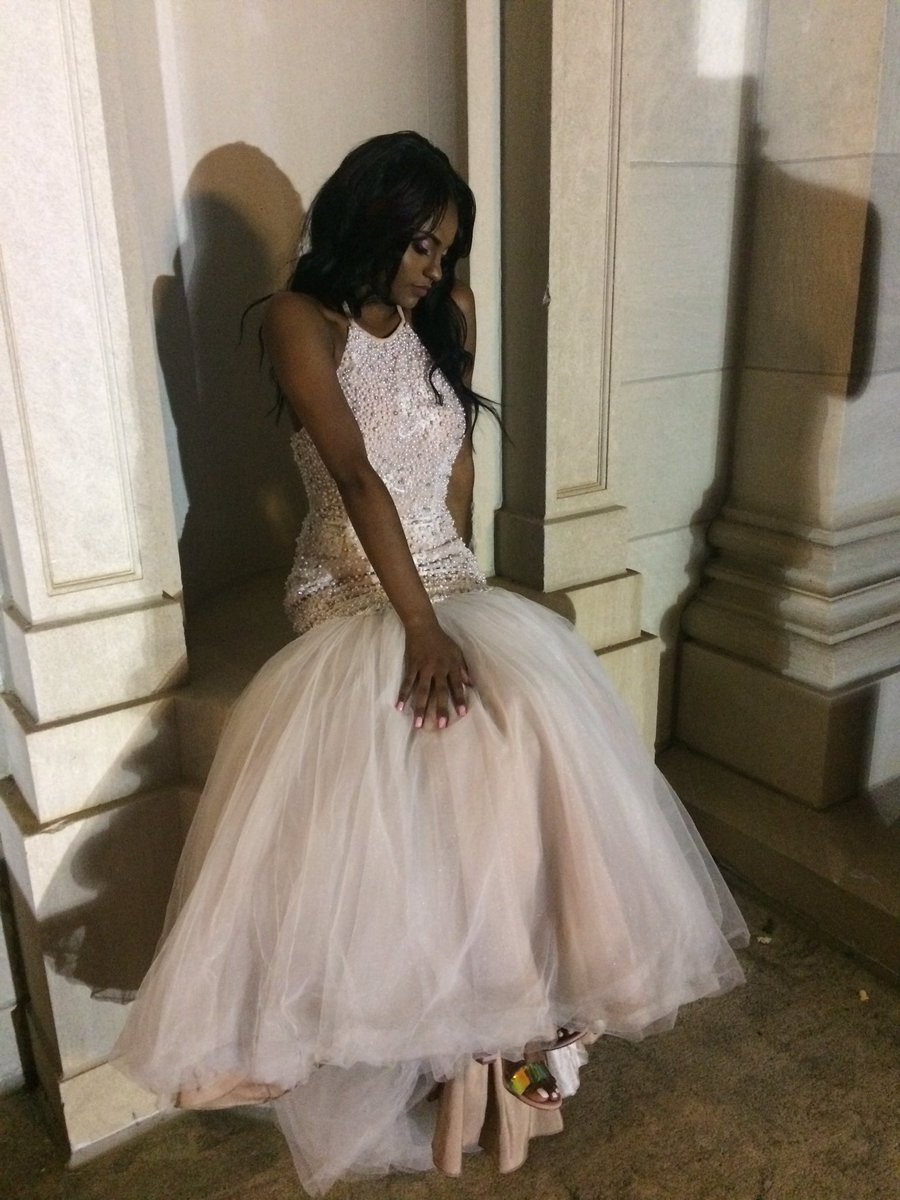 QueennDenisee's tweet photo. And this was why we told you guys to wait .. #allHAILtheHill #2185reasonswhy #jimhimprom #lastprom https://t.co/GuFq3KjluG
