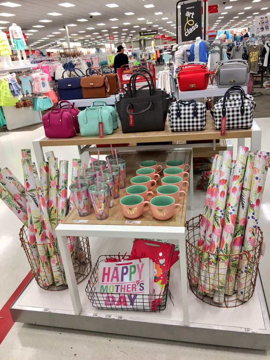 prisila249's tweet photo. Mother's Day focal https://t.co/eOkpQY2aYM