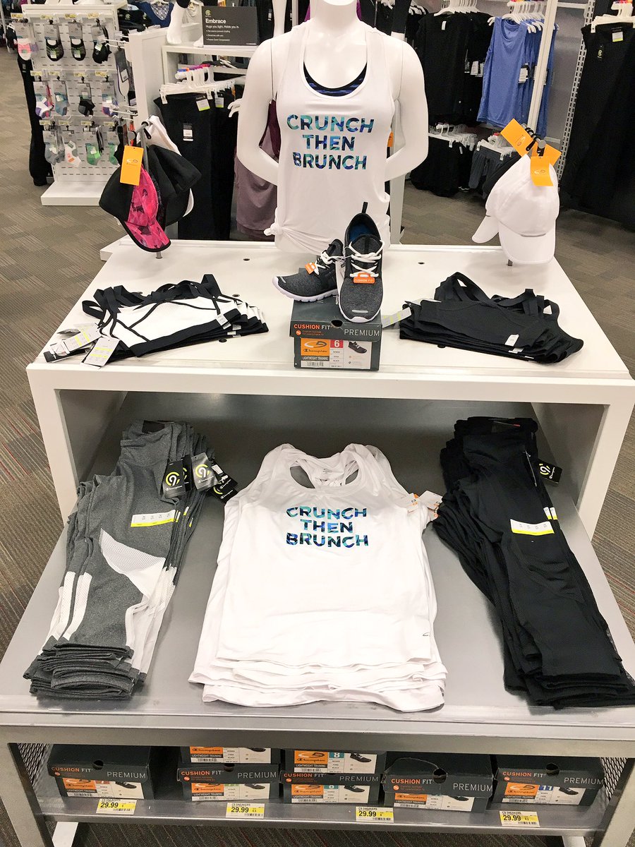 We ❤️ Sunday brunch at t0069. <a href="/noelknock/">Noel Knock</a> <a href="/AliciaRoseH/">Alicia Rose Hodges</a> <a href="/Kara_P_Brown/">Kara Milone</a>