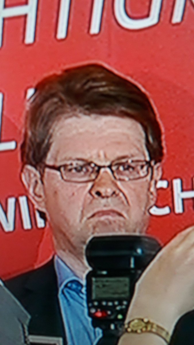 DirkHafermann's tweet photo. 😂😂😂

Der Moment, wenn du realisierst, dass du komplett versagt hast. #ltwsh https://t.co/FQGZzbQk6u
