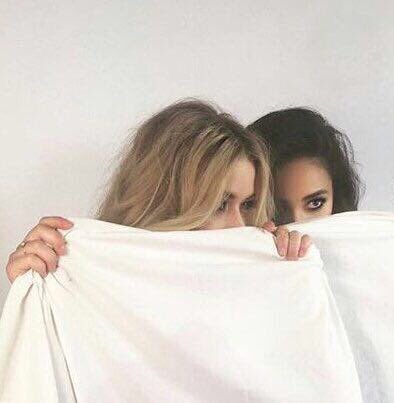 chooseyour_fave's tweet photo. Rt for #emison
Like for #ezria https://t.co/yUDX4aVaWs