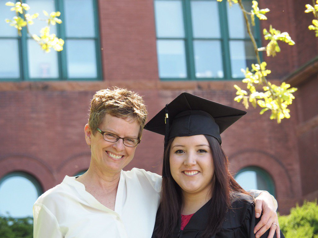 zinkj15's tweet photo. A proud mom and her special daughter!!!!💕❤️ https://t.co/Yt14jPtGVJ