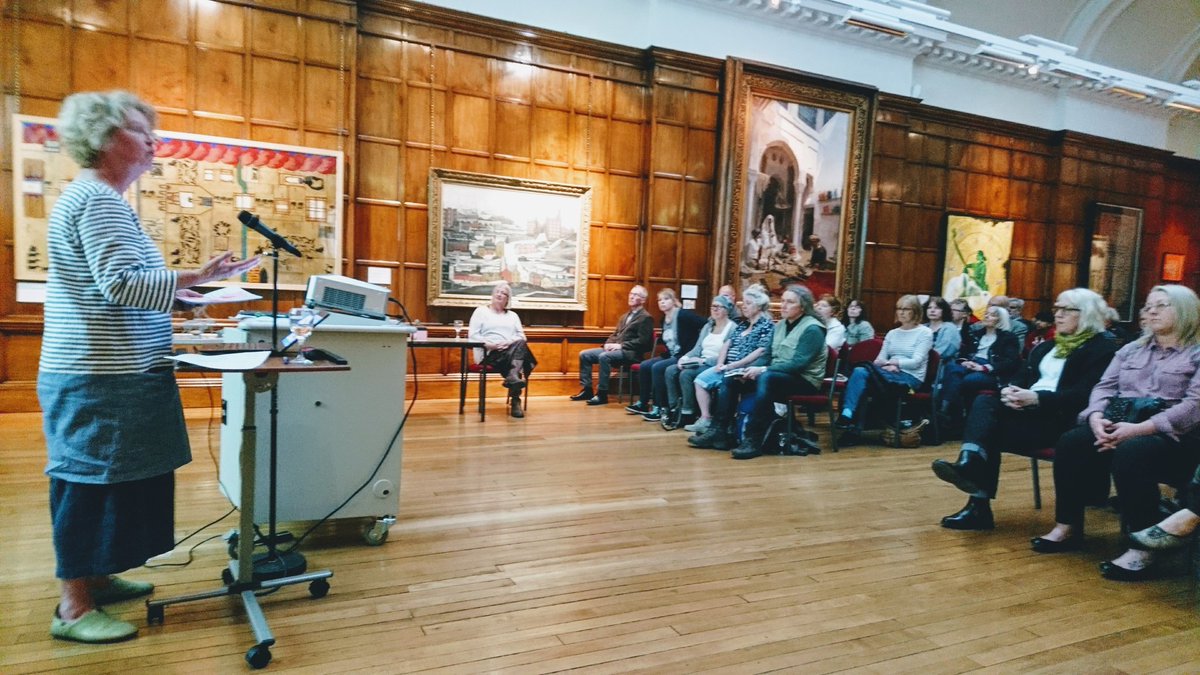 BradfordMuseums's tweet photo. Guests with artists #BeverleyDrury & #ChrisMoss today #WildaboutWire #business #animalcraft #teambradford #culturematters #cartwrighthall https://t.co/MeTFgJid2n