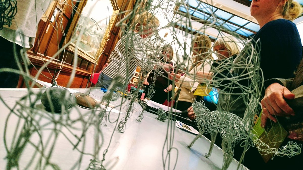 BradfordMuseums's tweet photo. Guests with artists #BeverleyDrury & #ChrisMoss today #WildaboutWire #business #animalcraft #teambradford #culturematters #cartwrighthall https://t.co/MeTFgJid2n