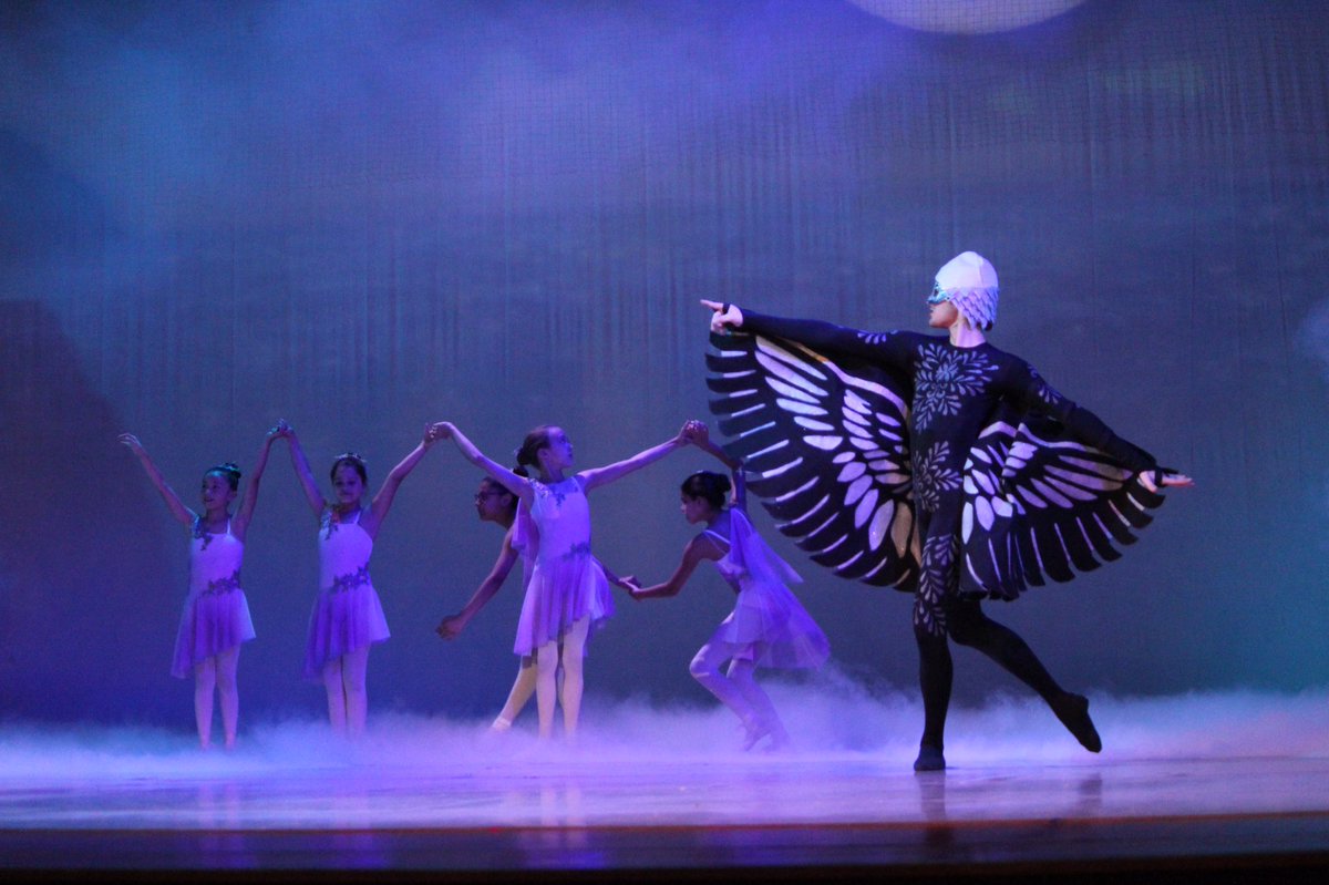 cballetsa's tweet photo. There's time to grab tix and experience gorgeous performance of Swan Lake with talented all youth cast ages 3-19! https://t.co/agIwYrw23O https://t.co/Q7sDAiBqIo