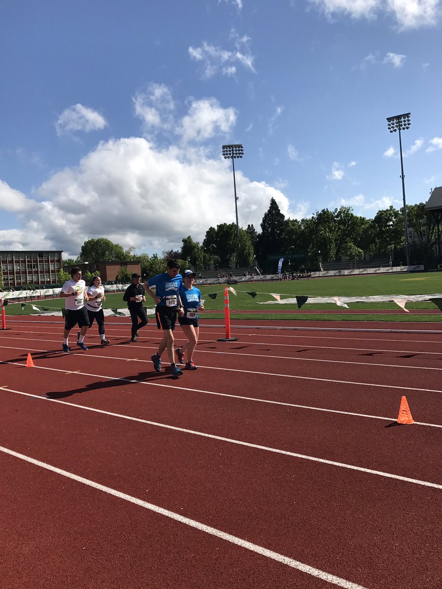 ariel_brah's tweet photo. Holding hands all the way to the finish line ❤️ #committedtotheend #SOJCtrack @EugeneMarathon https://t.co/wQbAXv2FiM