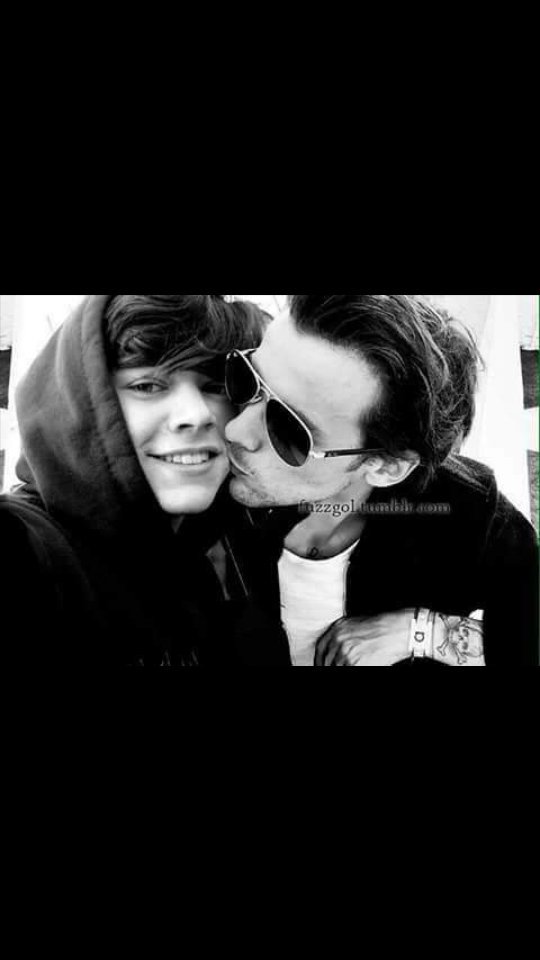 myxlovxisxniall's tweet photo. POTRZEBUJĘ TAKIEGO FF
BŁAGAM!!
DAJE CIASTKA W NAGRODE
#tweetme #tweetmekurwa #LarryStylinson #larry #harrybottom https://t.co/qudUx8xntr