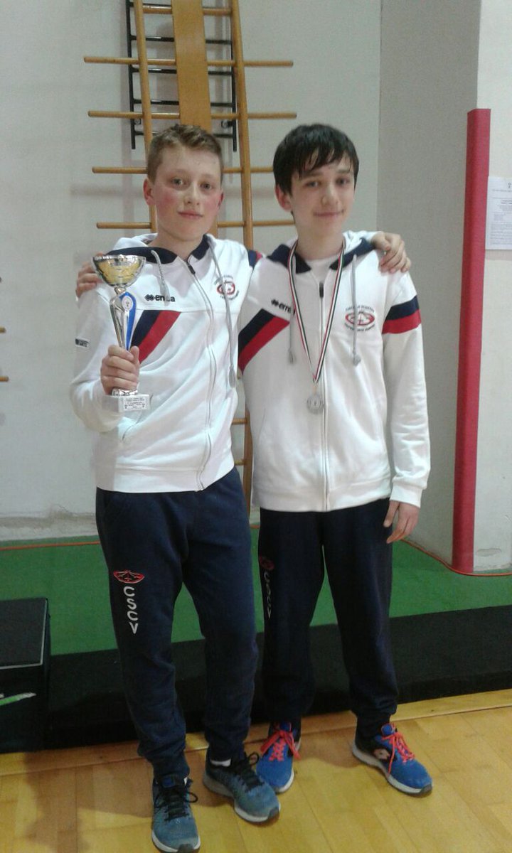 schermacastelfr's tweet photo. #semprepiuinalto! #schermacastelfranco #braviragazzi #fencing #sempreallavoro #fun complimenti a Francesco Zanchin e Alessandro Perugini! 💪🤺 https://t.co/AAqC2h8r00
