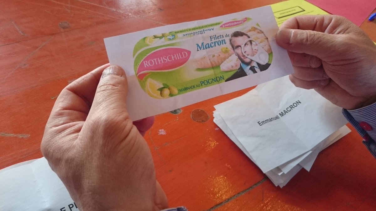 GuiheneufS's tweet photo. Présidentielle. Un filet de Macron au dépouillement à PontlAbbé via @TLGPontLAbbe via @LeTelegramme https://t.co/aHvpbGSR0i
