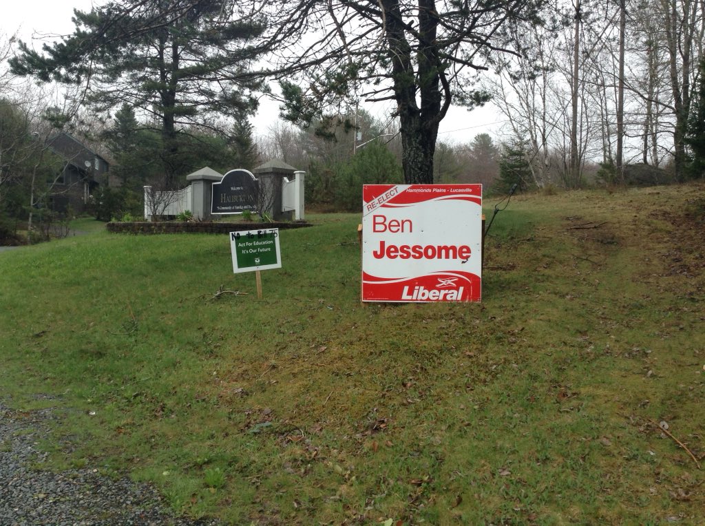 BGV_NS's tweet photo. #teachersdontforget #stillangry #scotiansdontforget #byesteve #nspoli https://t.co/YvQWjSVzwo