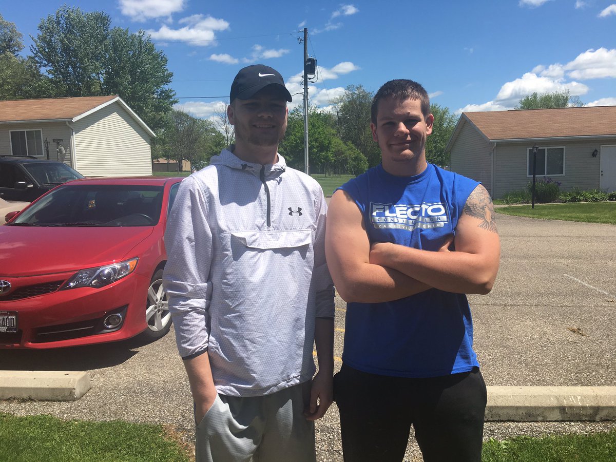 GreysonAMilam's tweet photo. Rjs out so gotcha is officially over @2017Gotcha @rkane_33 @cjstewart5 @adamdietz501 https://t.co/OQQWlvsyVV