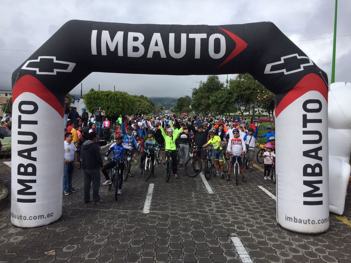ANT_ECUADOR's tweet photo. #Imbabura festeja la VIII SEMANA DE LA SEGURIDAD VIAL #VamosSuave https://t.co/qzEdJeNs93