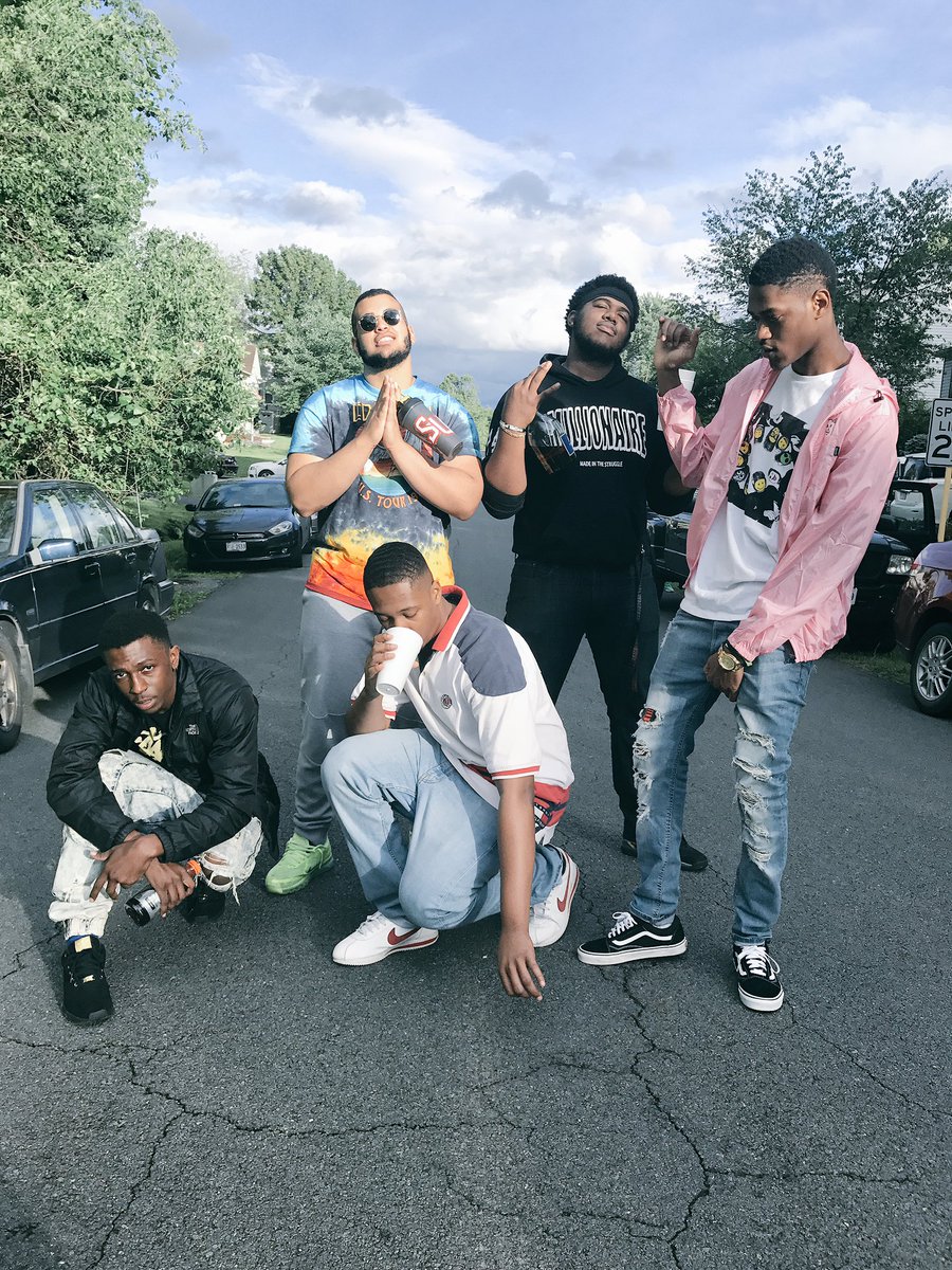 DSmall_76's tweet photo. To F**k with us you need a reservation #AB2K17 πΈ https://t.co/r9hQSFtjwh