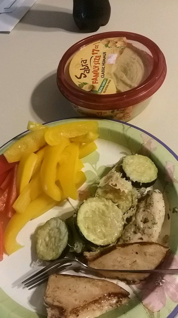Yberica22's tweet photo. I am a #cookingfiend today #yummy #foodporn #food #ranchchicken #balsamic #chicken #Parmesan #zucchini #redpeppers yellow #peppers #hummus https://t.co/CH1DOXzuoJ