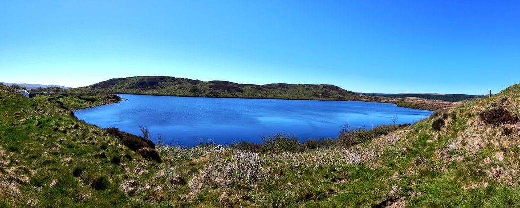 scotch_guy's tweet photo. Couldn't resist a quick look at the site for the future Ardnahoe Distillery. @hlaingwhisky new distilley with Jim McEwan! #Islay #whisky https://t.co/QHZvBOiIPZ