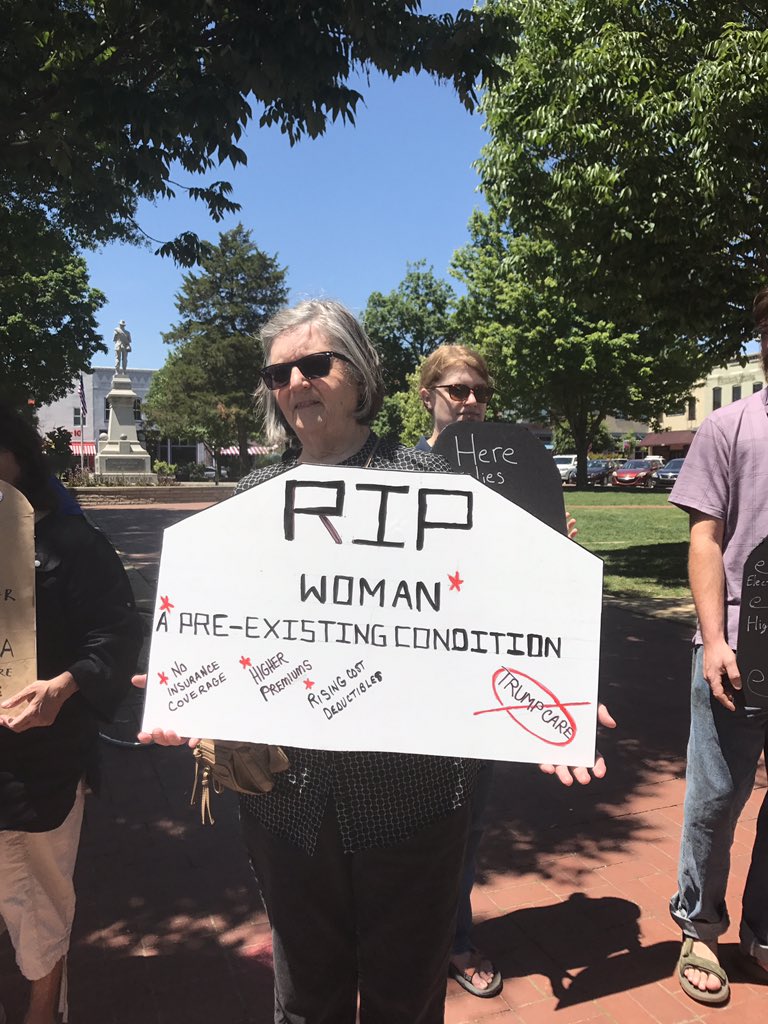 OZRKIndivisible's tweet photo. #DieInAR Happening now! https://t.co/gBjCcPEQM3