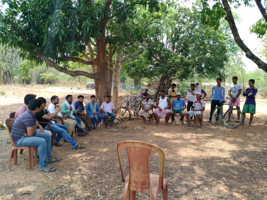 ChangeIndiaOrg's tweet photo. 123 परिवार के गाँव छोटा तालसा का दौरा कर वहा की समस्याओं को जाना गया। जल्द ही वहाँ बदलाव के कई कार्य किए जाएंगे।
#development #rural #india https://t.co/1nO3dUezhl