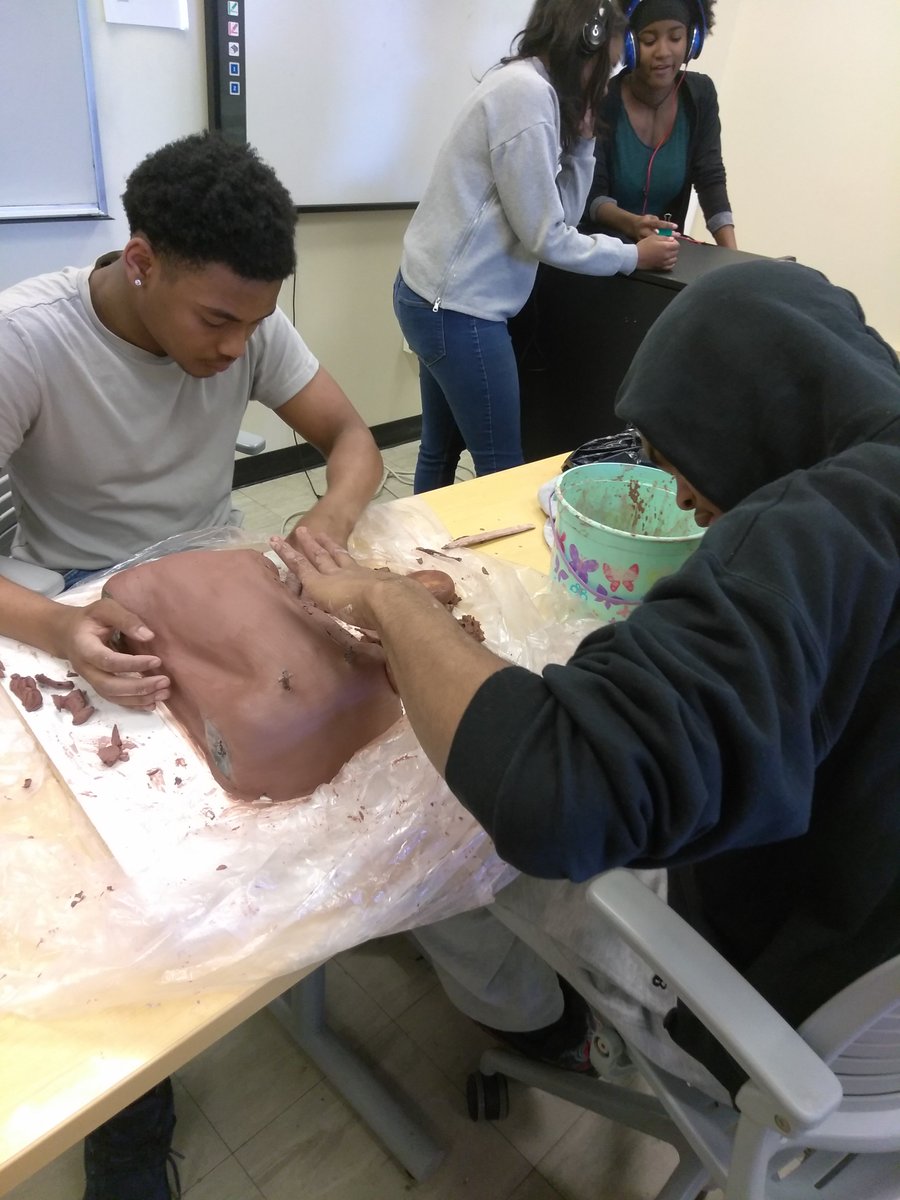 B3AST17's tweet photo. Working on our new car body...exciting! https://t.co/oqOP1EgYkS