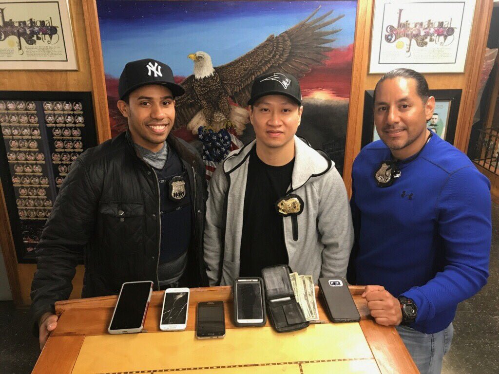 NYPDTransit's tweet photo. Great arrest by District 4 team while most of the city 😴 
Thief known to target sleeping riders caught in the act &amp; many phones recovered https://t.co/To3Tdcxtyv