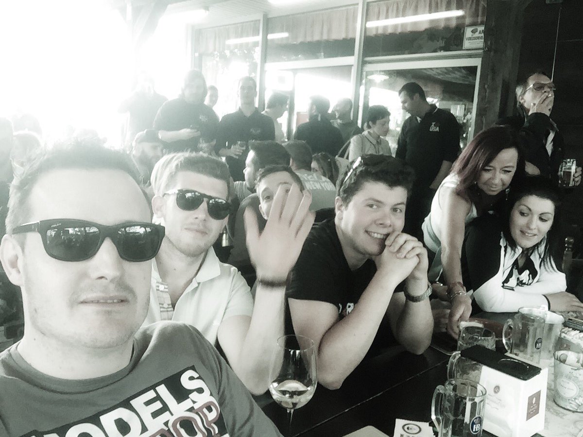 sebastjan_rock's tweet photo. #party #AlRifugio #Lucinico #Gorizia #PINKARMADA #friuli #italia #italy #eu @AcGuitars @genepkelly @NYCFactoryFast @M4UIT @firestrippers π https://t.co/j1eIX7otm1