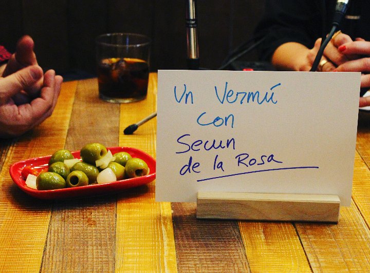 LaLauraRio's tweet photo. Haz click y no te pierdas la sorpresa de @belencue @Eduardodetena y @annitahurt  a @secundelarosa MARAVILLA 📻🍸💜  https://t.co/c7r1KO6Sbq https://t.co/L3cZotw4Za