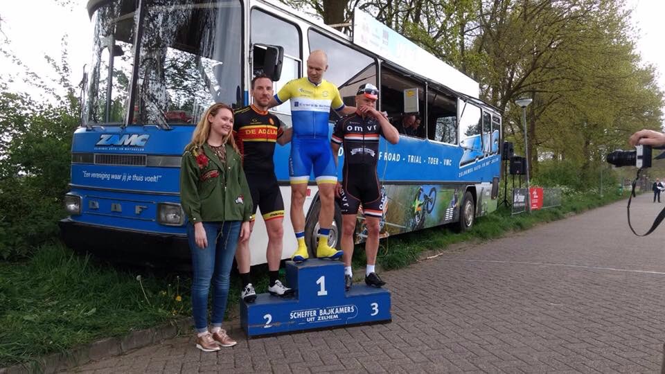 In de Ronde van Stokkum werd Martin Bekking knap 2e. <a href="/MKranenburg/">Madelon Kranenburg</a> 7e, Rene Rotscheid 9e en Barry koks 18e. #Sterkcollectief