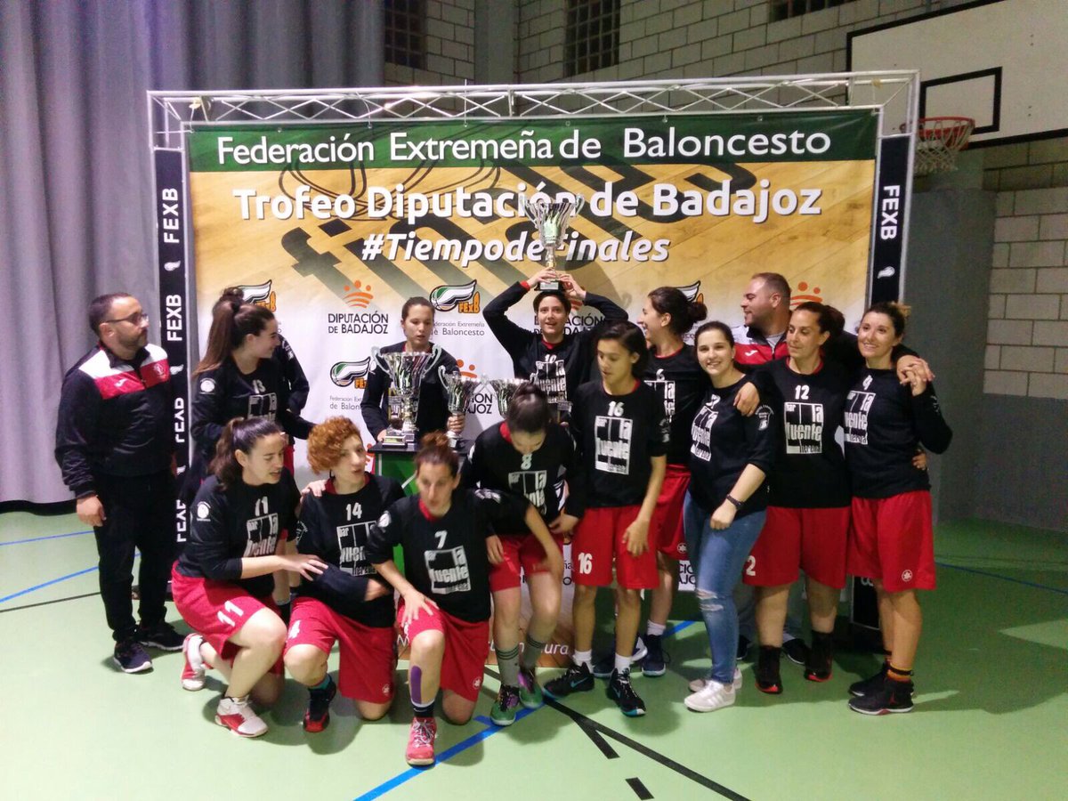 llerenitascb's tweet photo. Campeonas!!!!!!! #ALBERTO https://t.co/cASAVXDabo