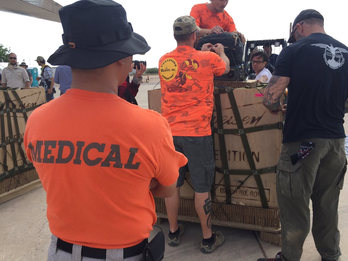 MedEvent911's tweet photo. MedEvent911 is the Valley's Commercial Production #setmedic provider. #medevent911protected https://t.co/MZ0jAp2uNj