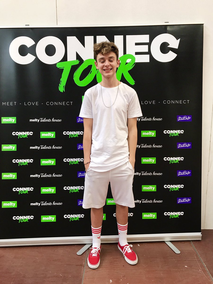 LoupEnPixel's tweet photo. RT FOR A FOLLOW BABE ! 💚🤘🏻 https://t.co/tLL6lebtEt