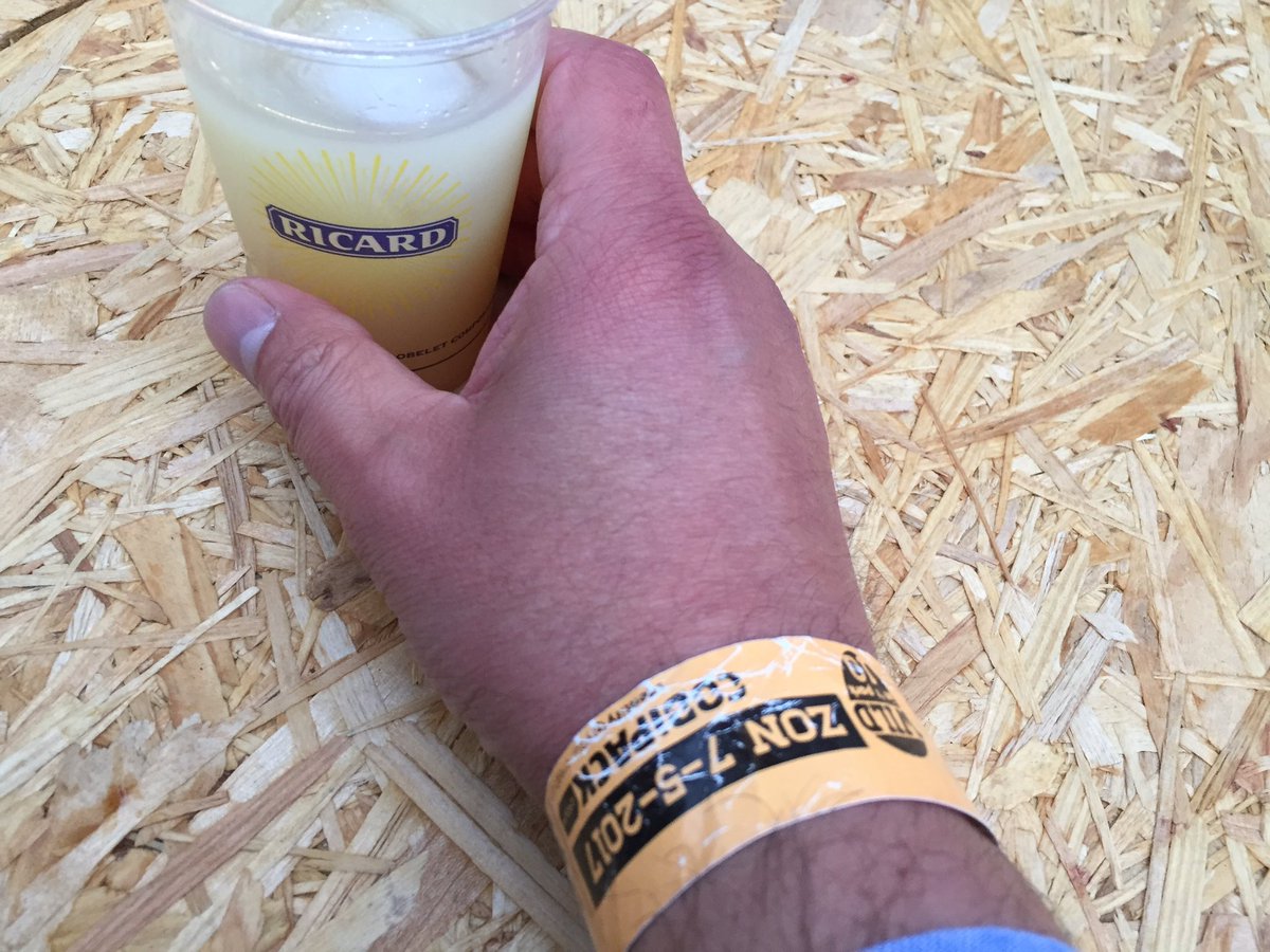 KarlBoumans's tweet photo. #Soulsister @Pernod_Ricard en #WIP10 @WildIntPark @GCDeWildeman beste mix voor ambiance 👍🏻👊🏻💪🏻#Herent https://t.co/gBd9EhnhrO